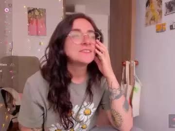 linda_giggle from Chaturbate