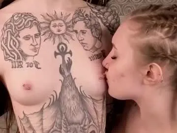 lisanelsona on Chaturbate