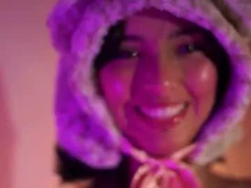 little_vel from Chaturbate