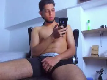 mathews_19 on Chaturbate