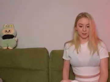 mimipaws from Chaturbate