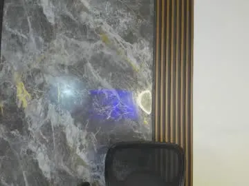 nicol_jone — tits show with oil  [22 tokens left] #milf #mature #anal #squirt #lovense