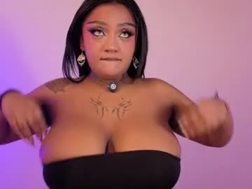 nova_swan on Chaturbate