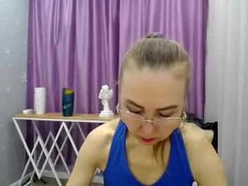 queen_a_n_i on Chaturbate 