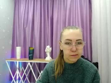 queen_a_n_i on Chaturbate 