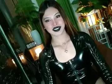 queen_kendalx19 from Chaturbate