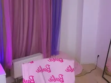 riinaaa from Chaturbate