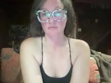 rubywavesback from Chaturbate