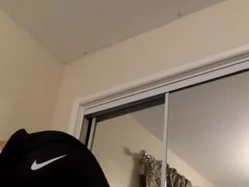 smoothstrik3r from Chaturbate