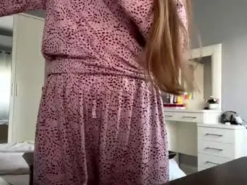 softlygirl from Chaturbate