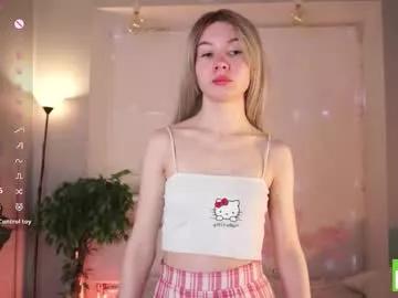 Private sweetyoops on Chaturbate
