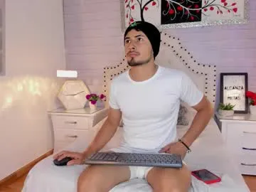 valentinos_ on Chaturbate