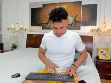 valentinos_ on Chaturbate