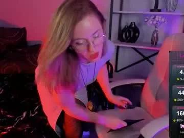 whitneypunnch from Chaturbate
