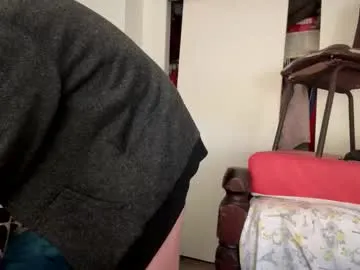 ywbrsnow — Shhhh #shaved #uncut #horny #teen  [86 tokens remaining]