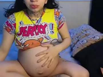 zoee_jhonnyy from Chaturbate