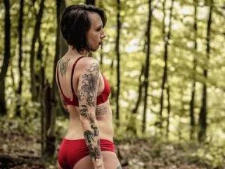 TwistedTayla