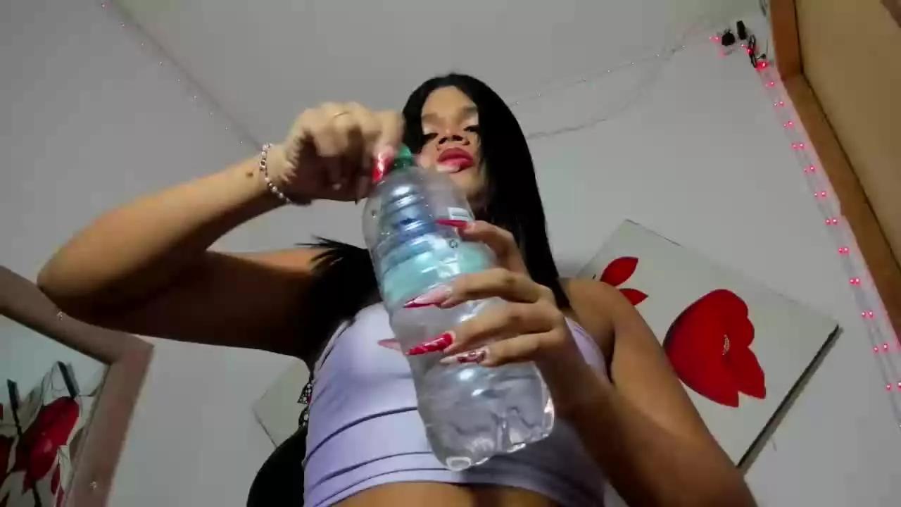 nikkitatsxTS