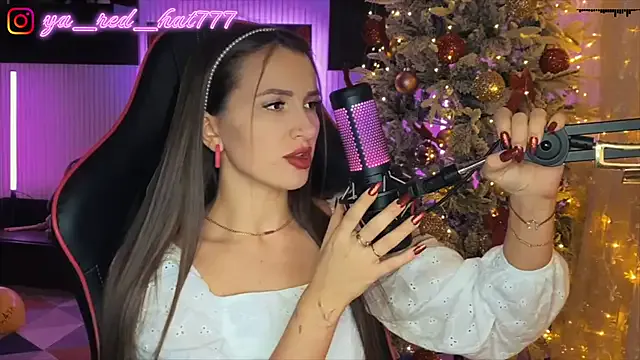 -RED_HAT- on StripChat