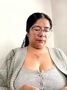 __valentina18 on StripChat 