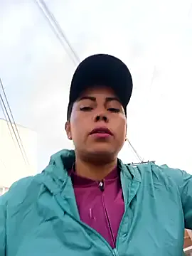 _andrea30 on StripChat