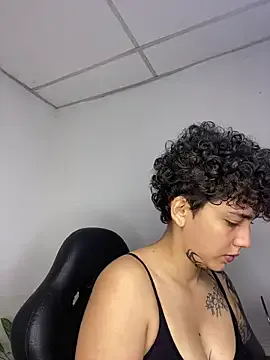 Abby_Evanns1 on StripChat