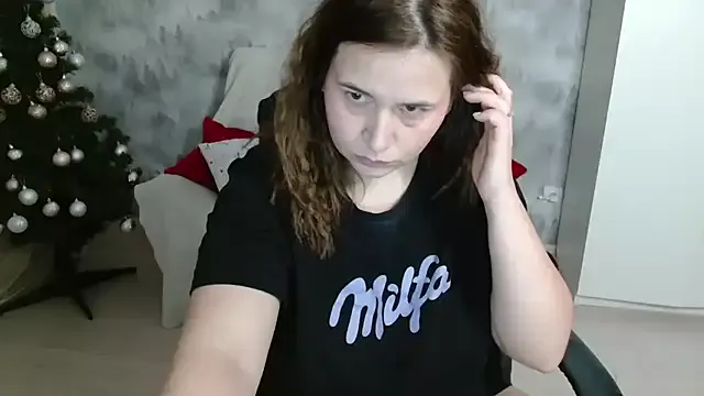 AdelinaLawson on StripChat