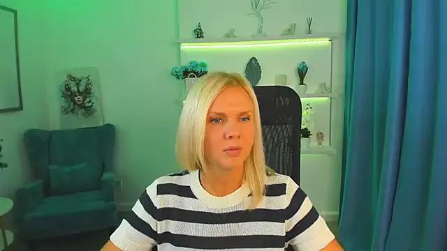 AgathaKlouin on StripChat 