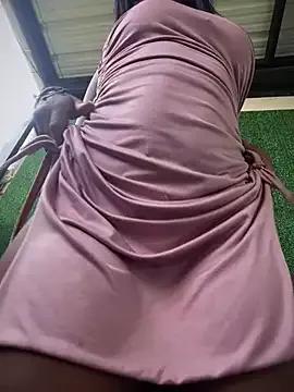 AleezaFrench on StripChat 