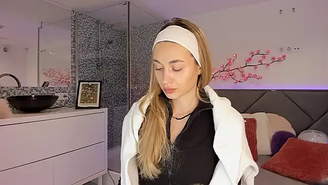 AlexaWilds on StripChat