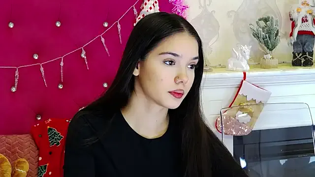 AlexisDevine on StripChat