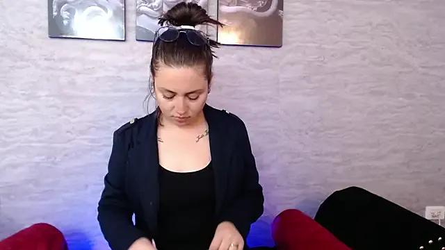 Alice_Sinclair_ on StripChat