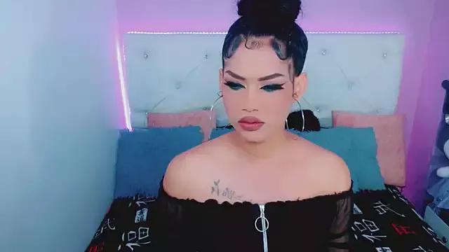 Amanda_bigx from StripChat
