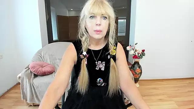 Anna_Diax from StripChat