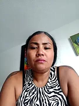 Freechat Ariana_Rodriguez on StripChat