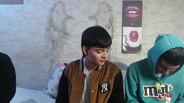 axel_milo_kairo_and_noa — KISS