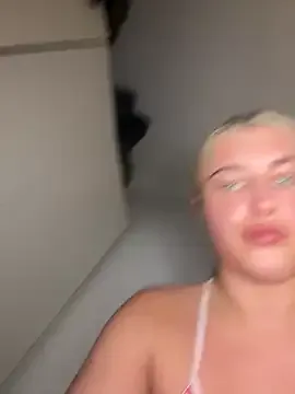 BabyBluexox from StripChat