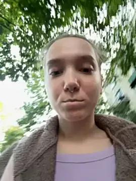 Freechat bambi_lu on StripChat