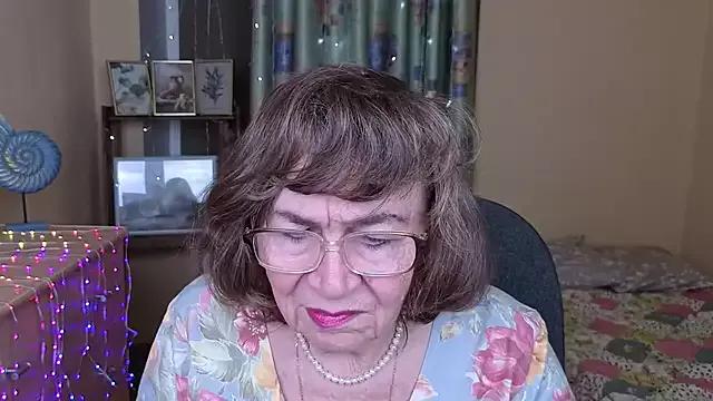 Betty_Brick on StripChat 