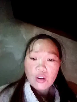 blonde_blg on StripChat