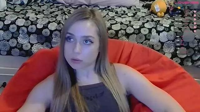 Blondiewithanass