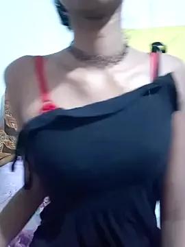 BunnyBloom25 from StripChat