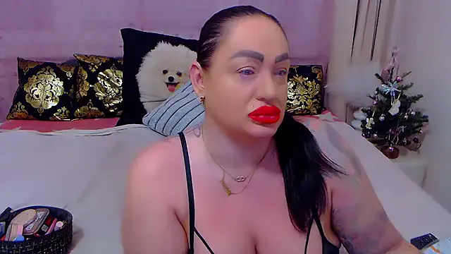 BustyVicky on StripChat