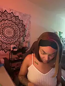 butterflybootyy on StripChat 