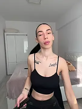 Celine_Roxelle on StripChat