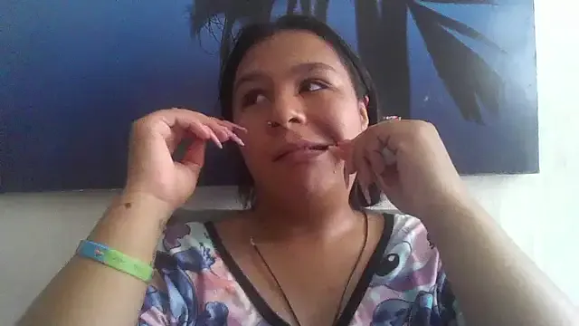 Charis_21 on StripChat