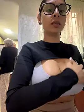 charlotte_stevenss_ from StripChat