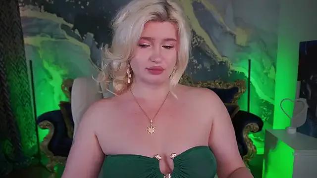 CocoSecretss on StripChat 