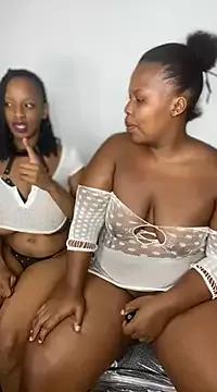 Cuddle_Bear on StripChat 