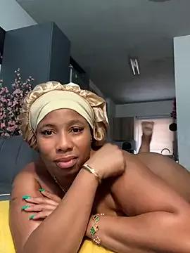 CurvyDesire1
